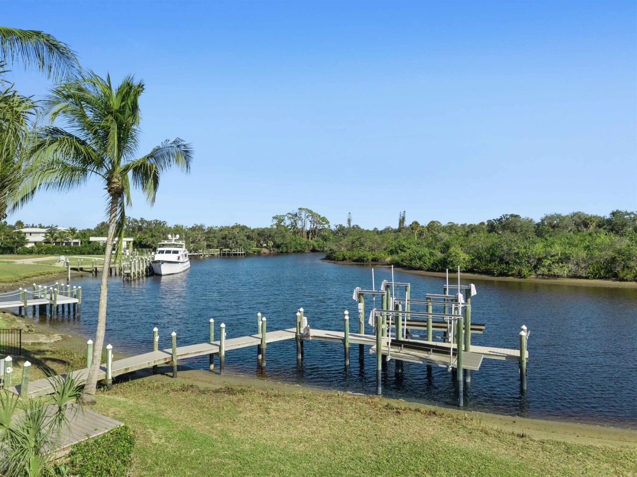 18090 N Olga Dr, Alva, FL 33920 Photo