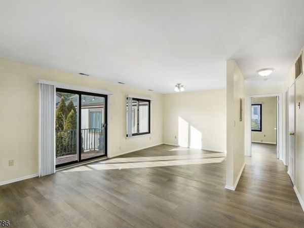 16298 Dell Pl, Stanhope, NJ 07874