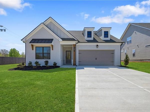 101 Garland Gable Drive, Cartersville, GA 30120