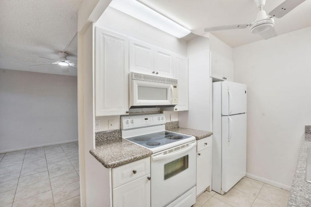 1071 Guildford D, Boca Raton, FL 33434 Photo