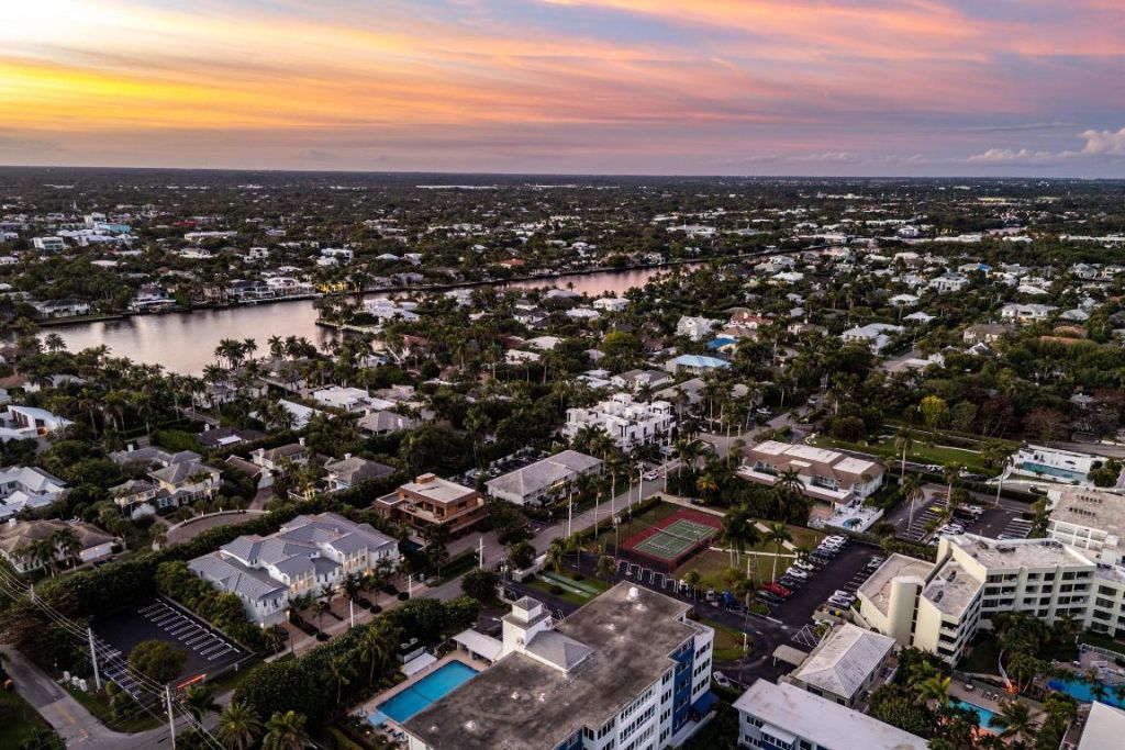130 Andrews Avenue, Unit 4, Delray Beach, FL 33483 Photo