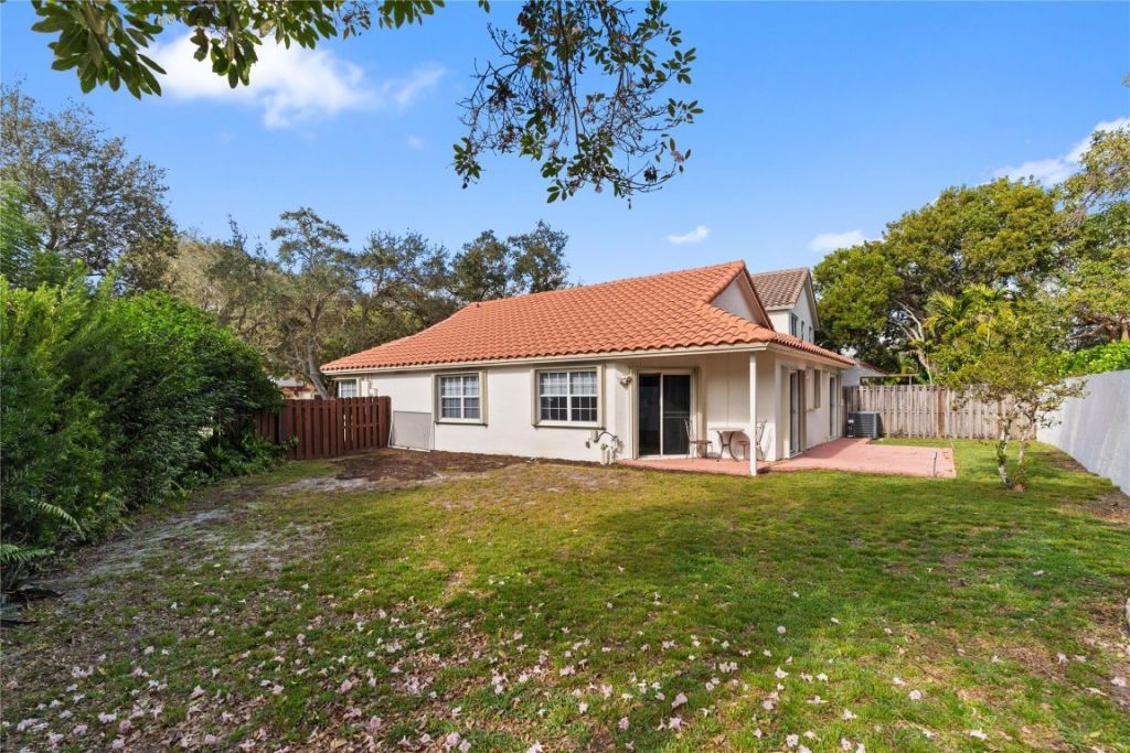 9815 NW 5th Place, Plantation, FL 33324 Photo