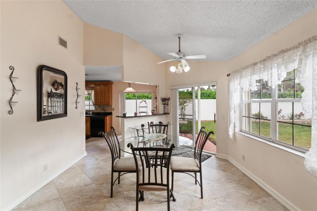 9815 NW 5th Place, Plantation, FL 33324 Photo