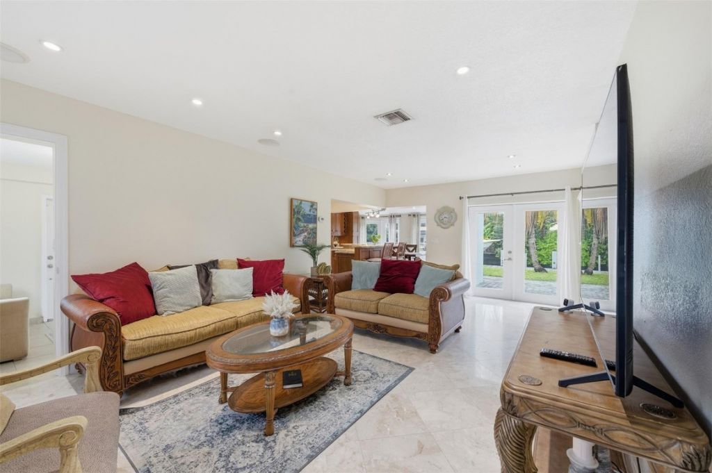 1009 Mango Isle, Fort Lauderdale, FL 33315 Photo