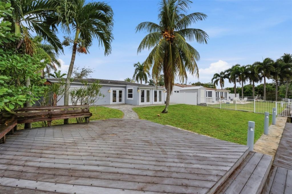 1009 Mango Isle, Fort Lauderdale, FL 33315 Photo