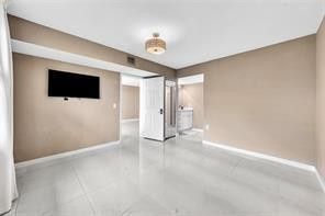 1520 Whitehall Drive, Unit 405, Davie, FL 33324 Photo