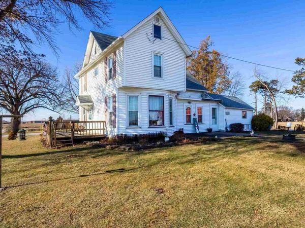 7805 Jersey Ridge Road, Davenport, IA 52807