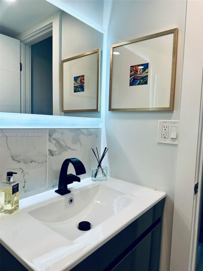 1740 NW N River Dr , Unit 626, Miami, FL 33125 Photo