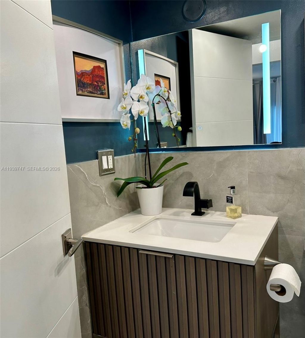 1740 NW N River Dr , Unit 626, Miami, FL 33125 Photo