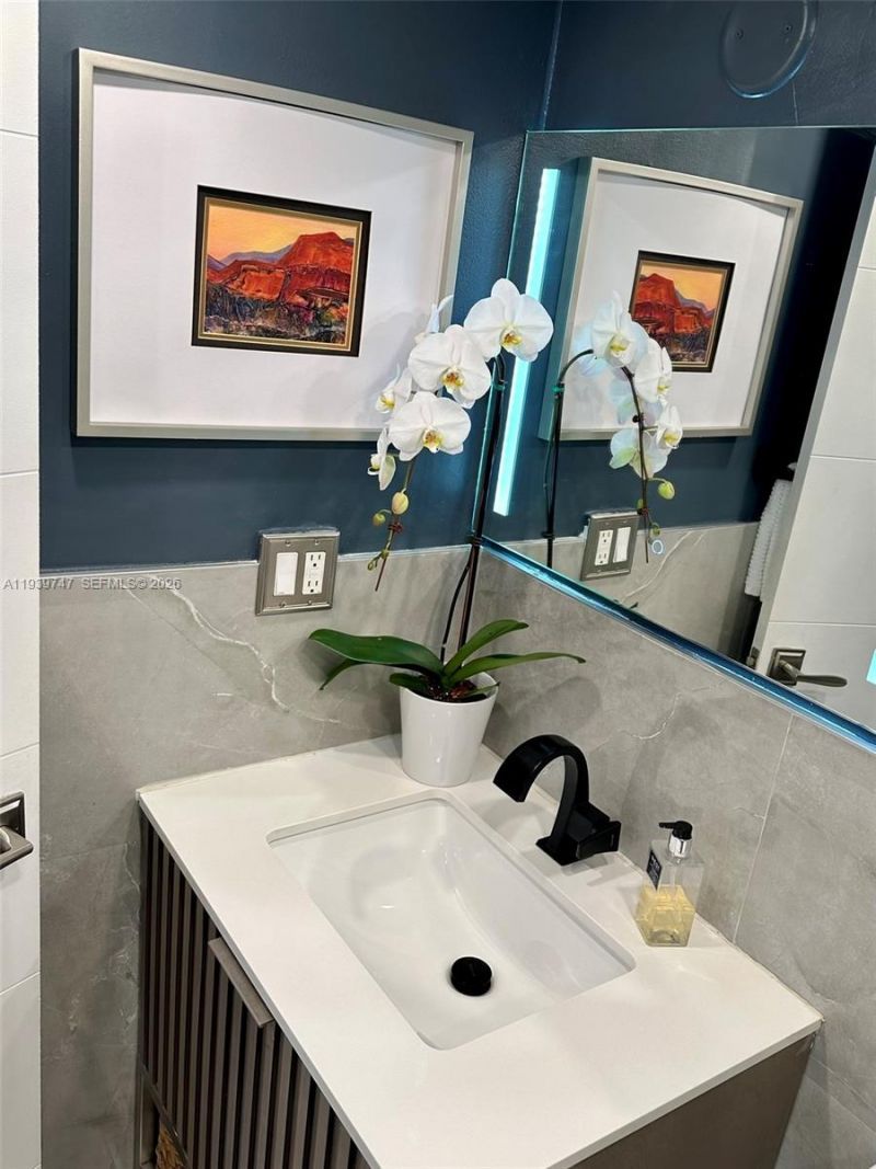 1740 NW N River Dr , Unit 626, Miami, FL 33125 Photo