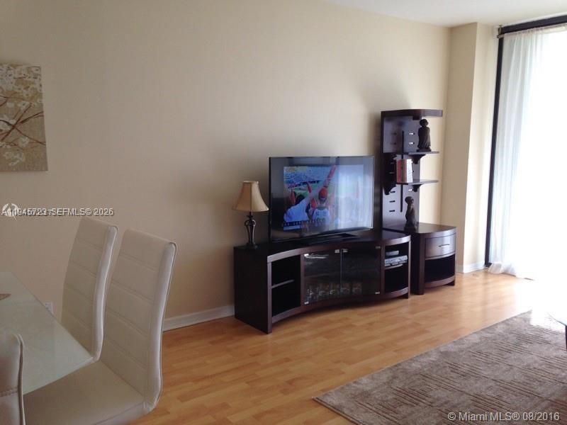 20379 W Country Club Dr , Unit 1737, Aventura, FL 33180 Photo