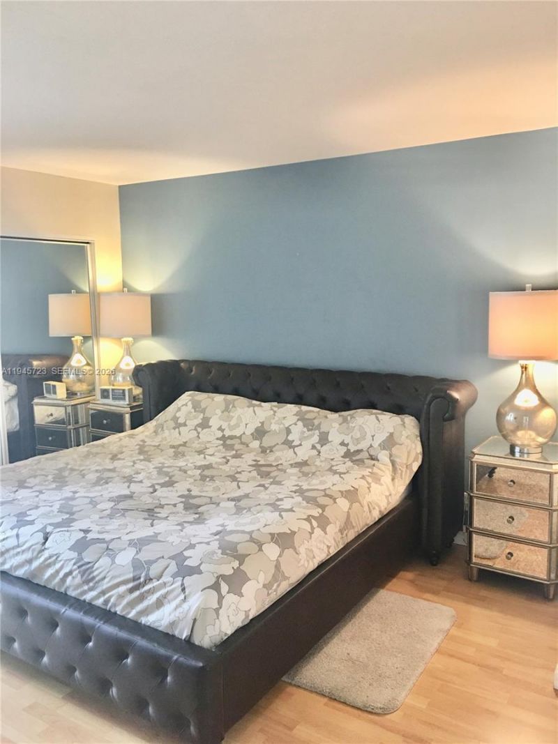 20379 W Country Club Dr , Unit 1737, Aventura, FL 33180 Photo