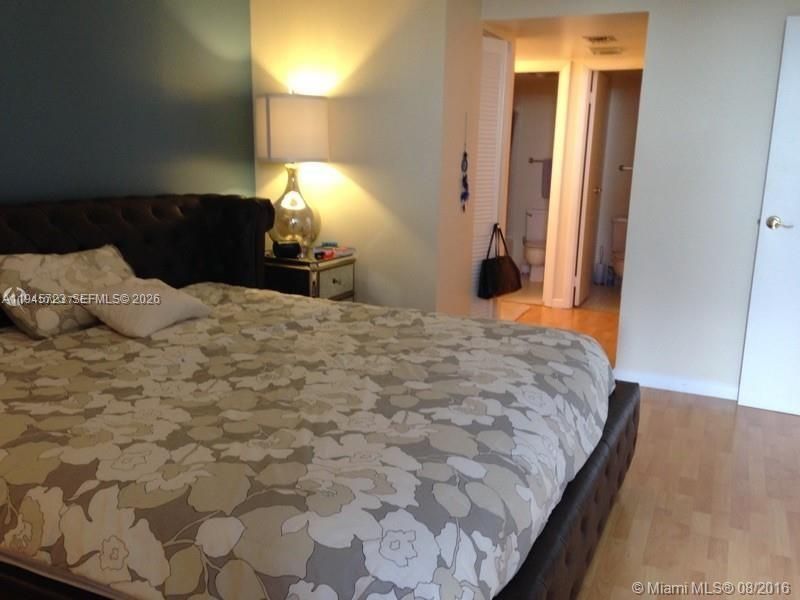 20379 W Country Club Dr , Unit 1737, Aventura, FL 33180 Photo