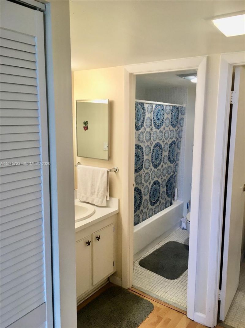 20379 W Country Club Dr , Unit 1737, Aventura, FL 33180 Photo