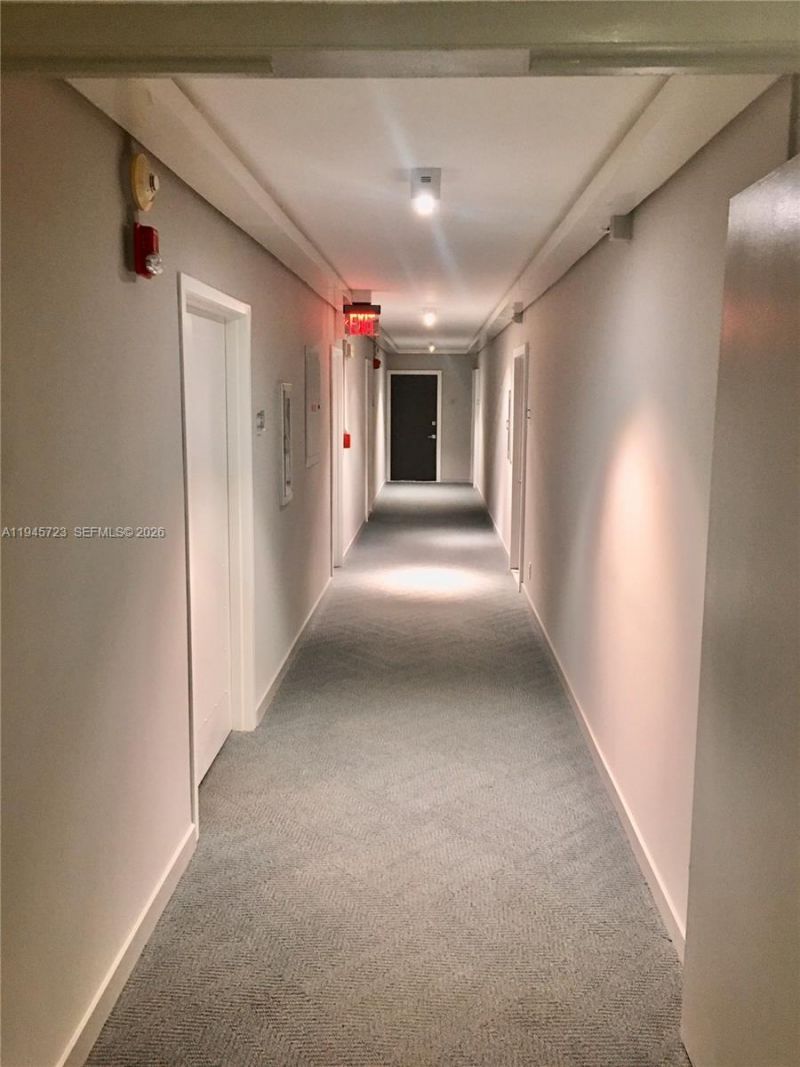 20379 W Country Club Dr , Unit 1737, Aventura, FL 33180 Photo