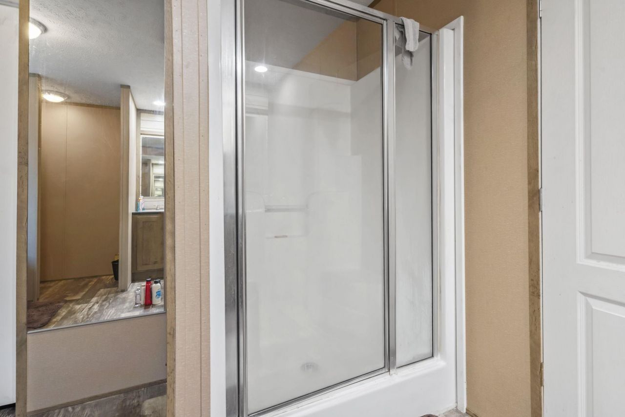 5467 Highway 66 Photo 18