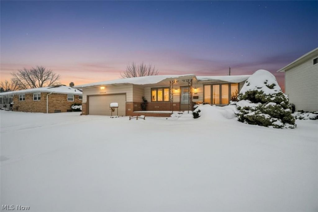 6846 Revere Road, Parma Heights, OH 44130 Main Photo