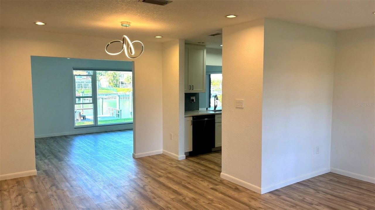 4331 44th Street S, Saint Petersburg, FL 33711 Photo