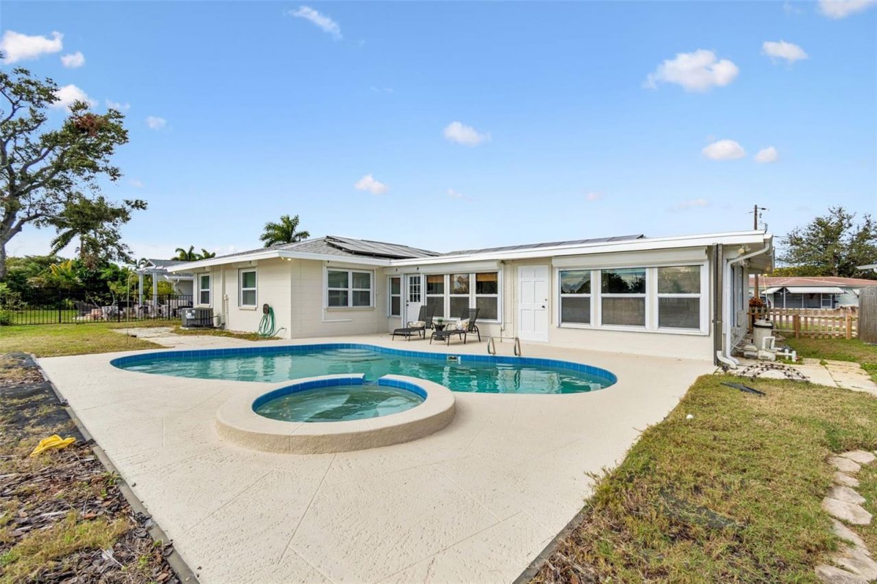 3700 21st Avenue N, Saint Petersburg, FL 33713 Photo