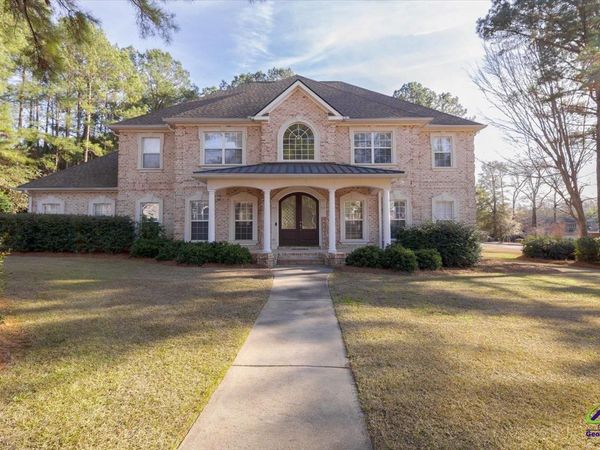 200 River Oak Court, Kathleen, GA 31047