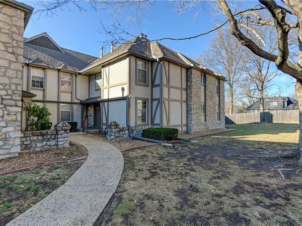 1133 A NW 12th Street, Unit A, Blue Springs, MO 64015