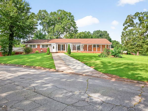 3724 Chavers Place, Stone Mountain, GA 30083