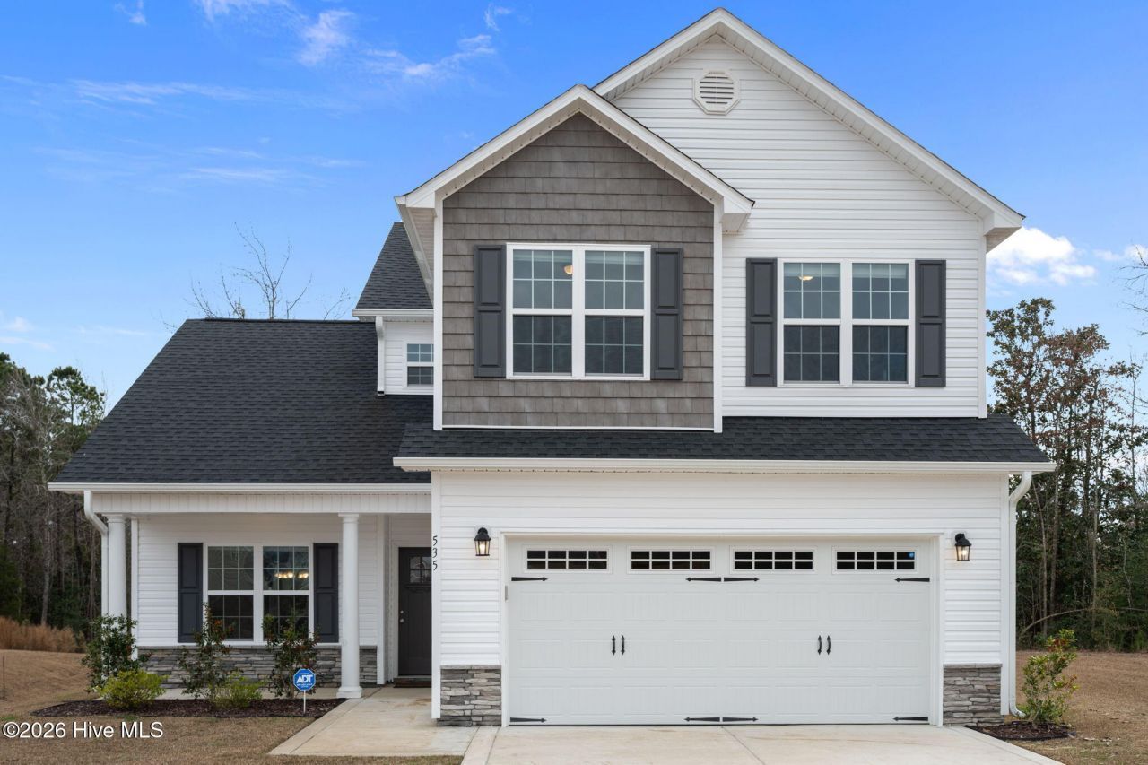 535 White Shoal Way, Sneads Ferry, NC 28460 Main Photo