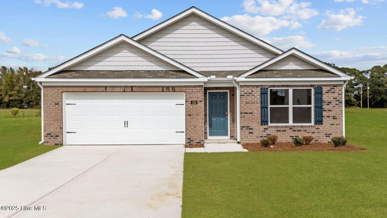 103 Claude Street, La Grange, NC 28551 Main Photo