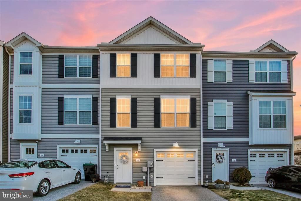 30 Brookside Avenue, Hanover, PA 17331 Main Photo