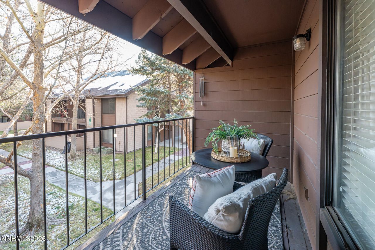 1465 E Peckham Lane, Unit 6, Reno, NV 89502 Photo