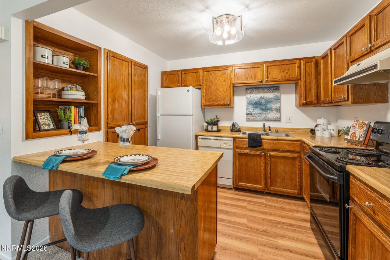 1465 E Peckham Lane, Unit 6, Reno, NV 89502 Photo