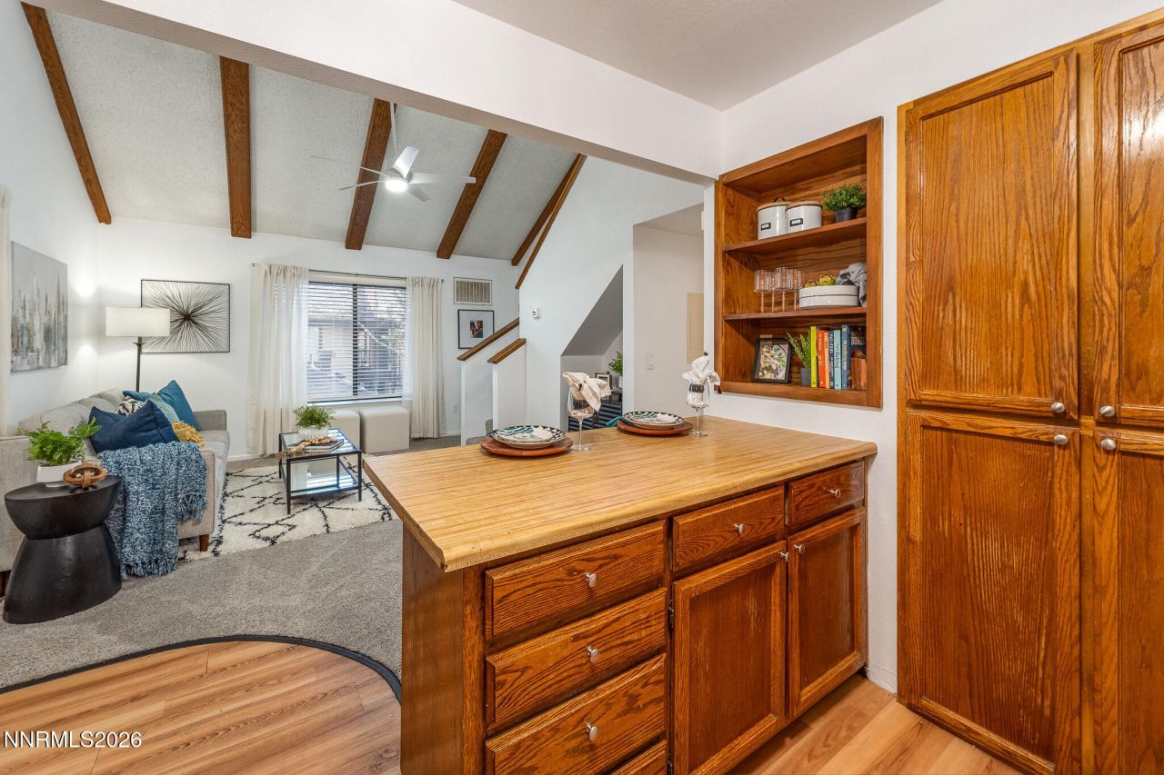 1465 E Peckham Lane, Unit 6, Reno, NV 89502 Photo