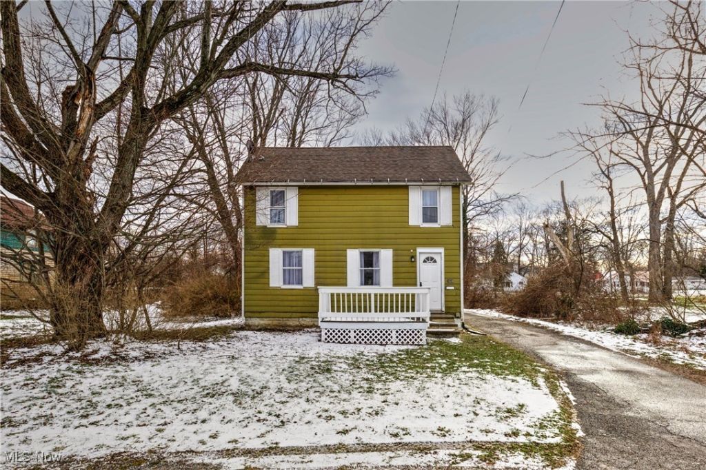 1024 W 54th Street, Ashtabula, OH 44004 Main Photo