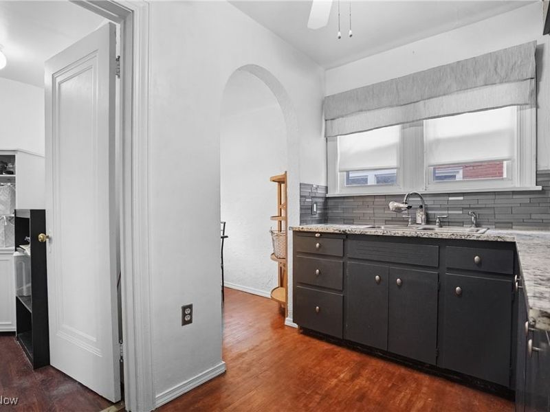 1898 Powell Avenue, Cleveland, OH 44118 Photo 20