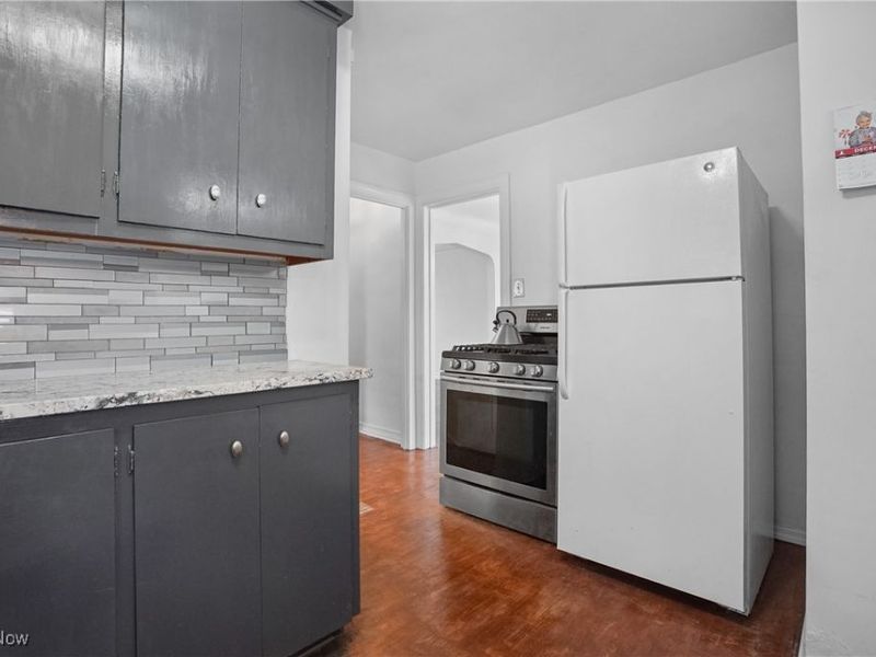 1898 Powell Avenue, Cleveland, OH 44118 Photo 22