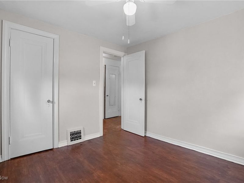 1898 Powell Avenue, Cleveland, OH 44118 Photo 29