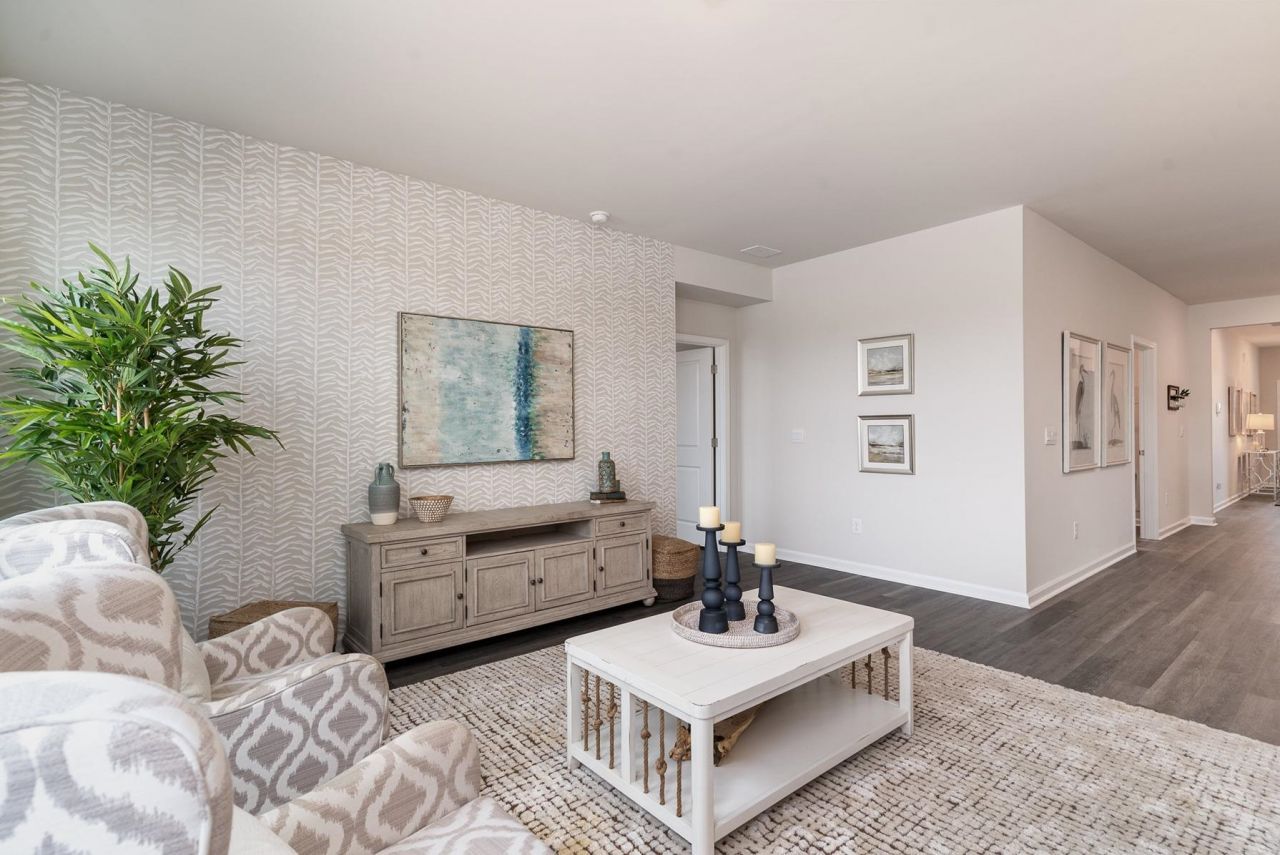 612 Anthem Ct. Photo 11