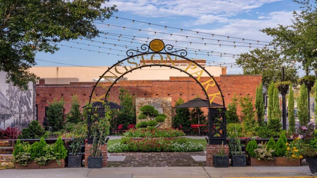 612 Anthem Ct. Photo 29