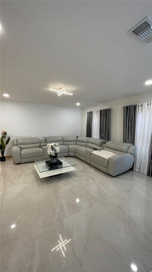 5740 SW 57th Way, Davie, FL 33314 Photo