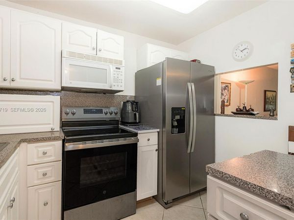 9660 Sunrise Lakes Blvd, Unit 202, Sunrise, FL 33322