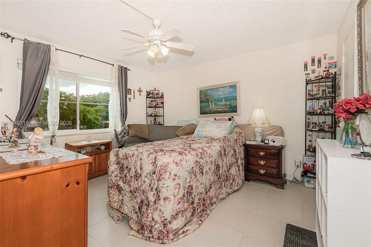 9660 Sunrise Lakes Blvd, Unit 202, Sunrise, FL 33322 Photo