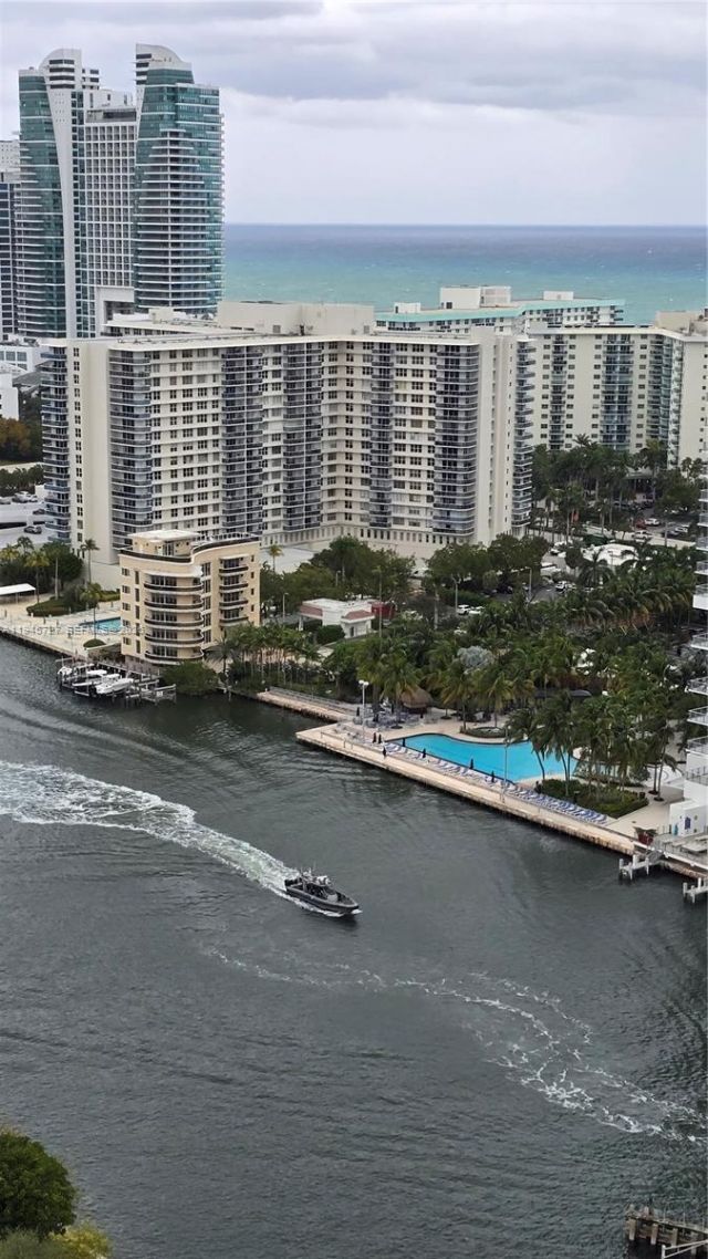 2602 E Hallandale Beach Blvd, Unit R2810, Hallandale Beach, FL 33009 Photo