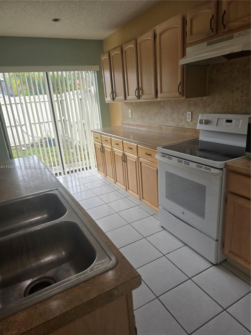 1322 Sandpiper Blvd, Unit 1, Homestead, FL 33035 Photo