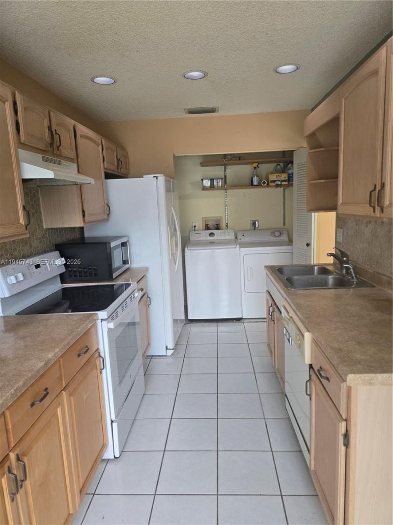 1322 Sandpiper Blvd, Unit 1, Homestead, FL 33035 Photo