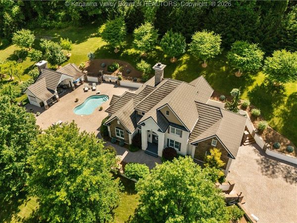 948 Little Coal River Road, Alum Creek, WV 25003