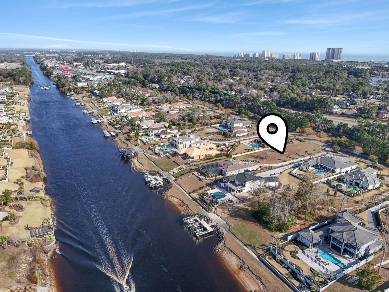 9169 Marina Pkwy. Photo 6