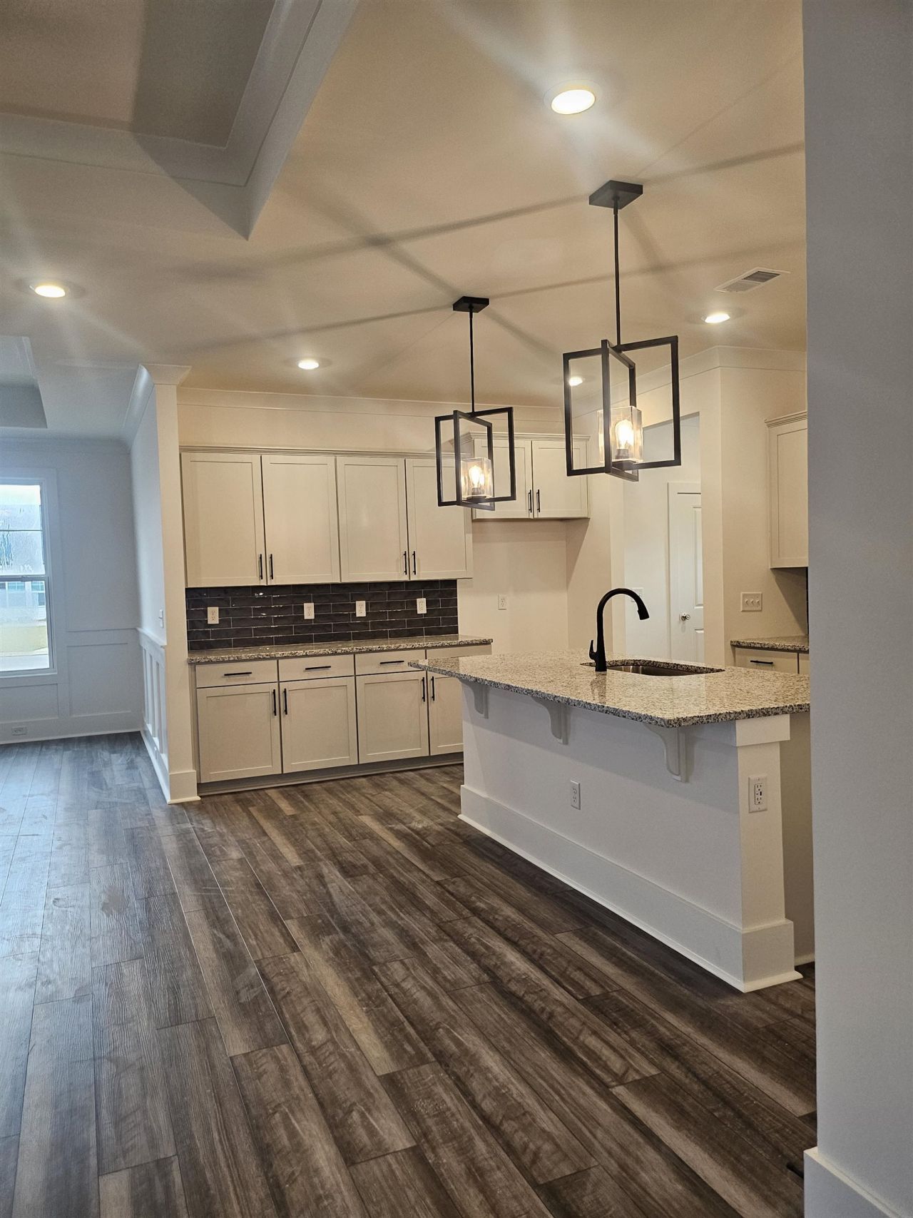 1216 Mill Banks Dr. Photo 14