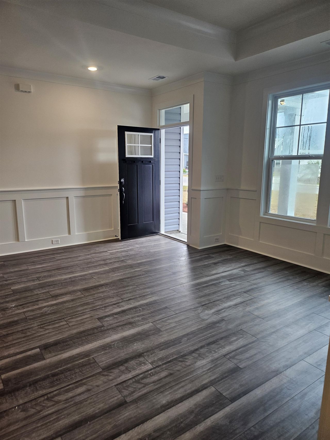 1216 Mill Banks Dr. Photo 17