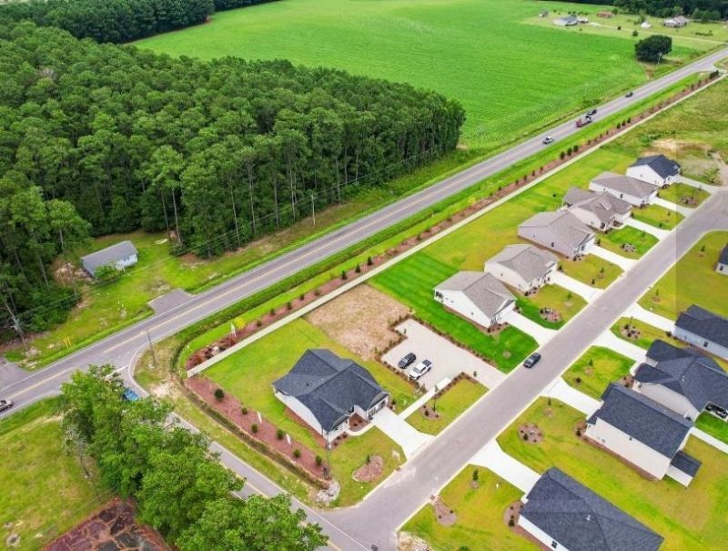 1216 Mill Banks Dr.  Photo 2