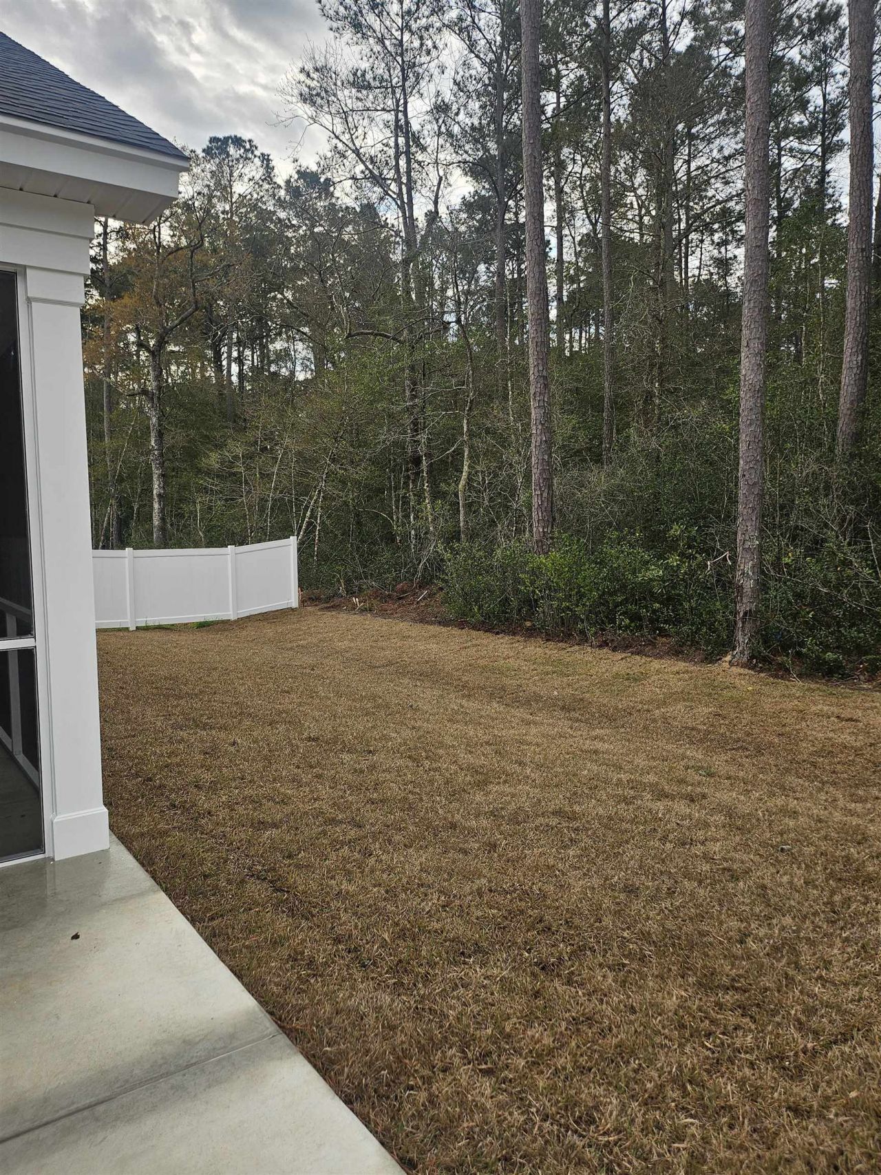 1216 Mill Banks Dr. Photo 27